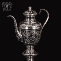 Kumushdan qilingan konyaq uchun quvich 