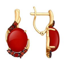 Серьги из золота с гранатами и кораллами