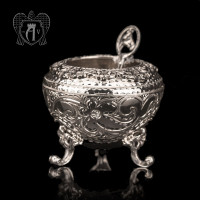 Kumushdan yasalgan «Imperial» tuzlik.