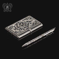 Qimmatbaho toshli kumush vizitnik va 