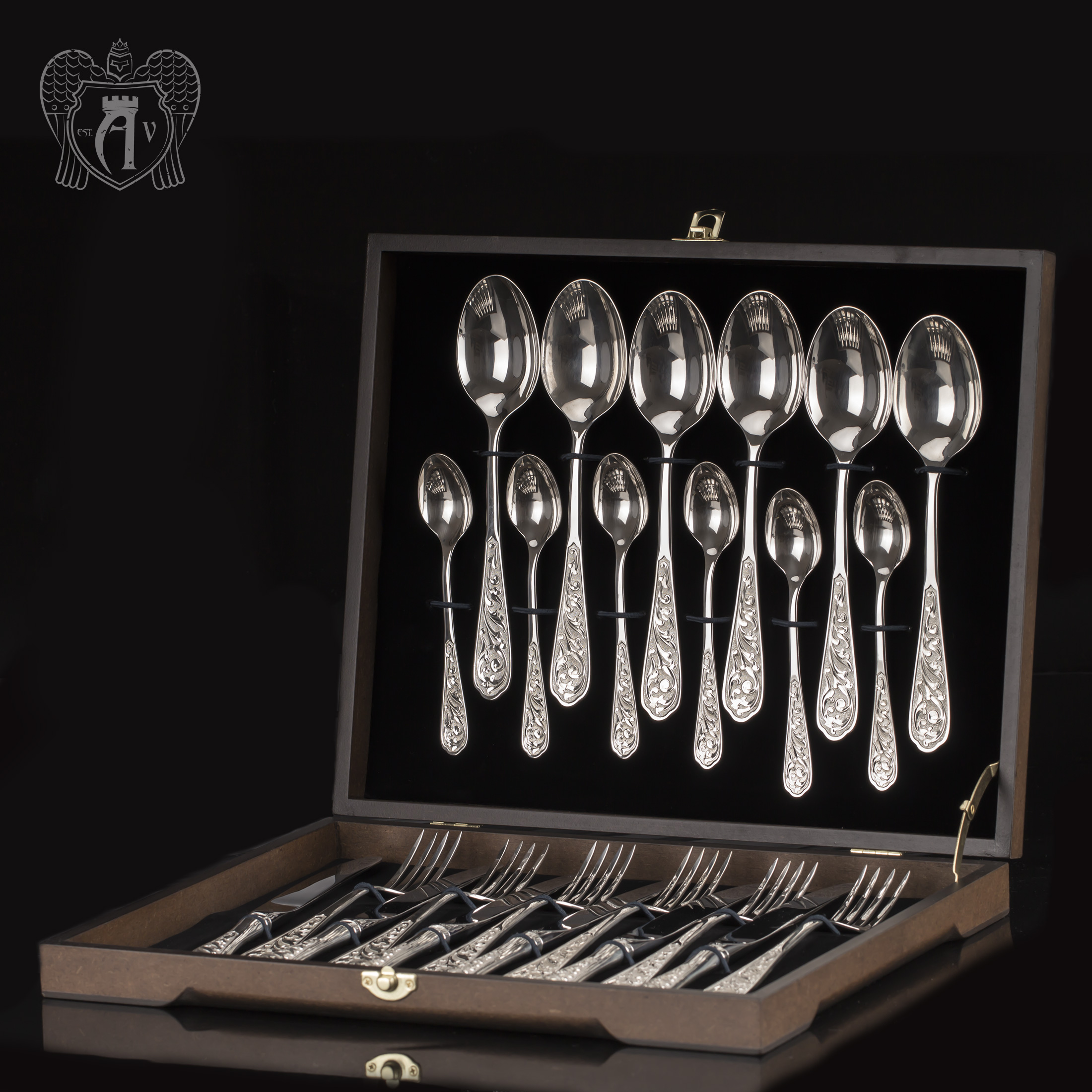 Столовый набор из серебра 925 «Виноградная лоза» 24 предмета без черни